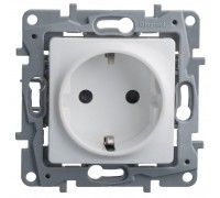 Розетка 2К+З Legrand Etika 16A 250V немецкий стандарт белая 672221