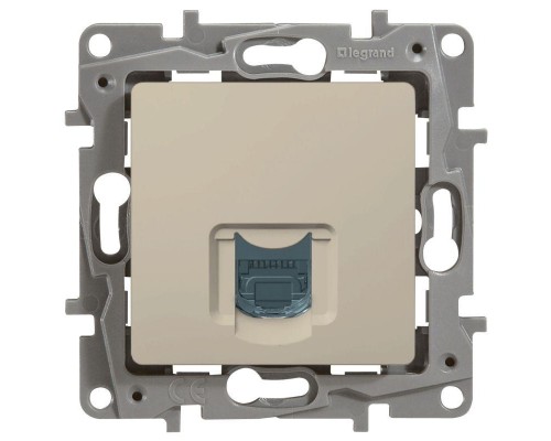 Розетка компьютерная RJ45 Legrand Etika 5 кат UTP слоновая кость 672341